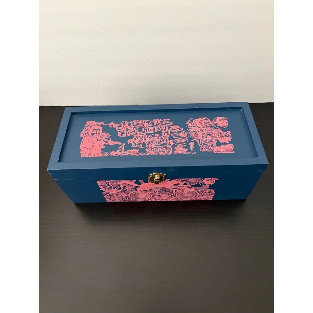 Jose Cuervo Reserva De La Familia 1997 Wood Box Artemio Rodriguez Blue Pink Art